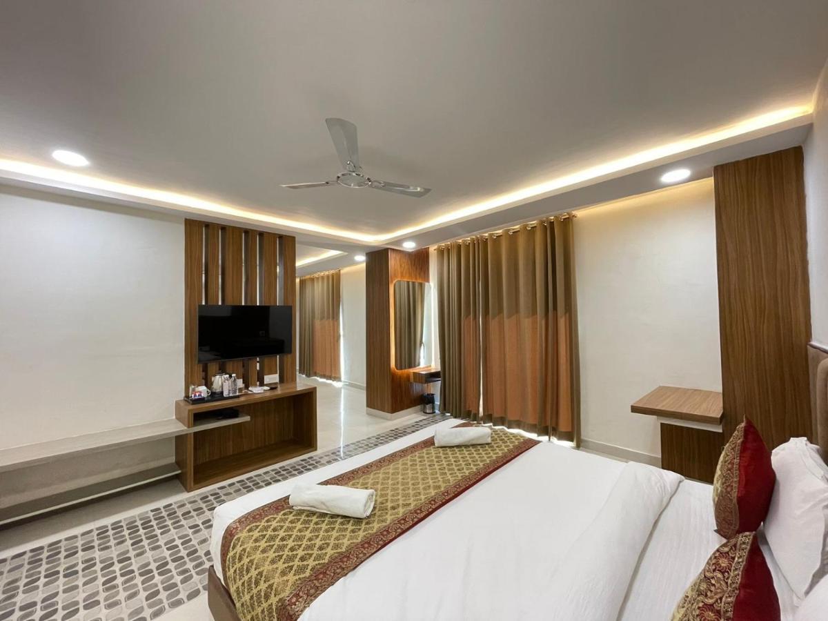 Hotel Santoor Varanasi Eksteriør billede