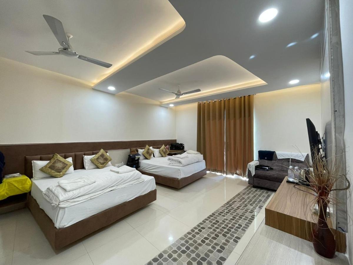 Hotel Santoor Varanasi Eksteriør billede