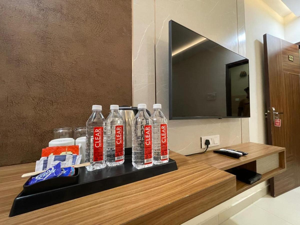 Hotel Santoor Varanasi Eksteriør billede