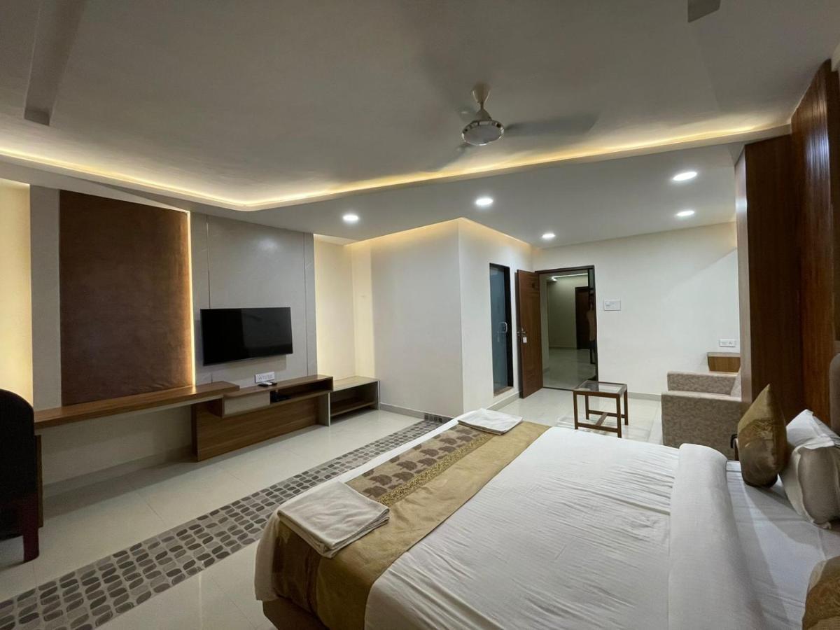 Hotel Santoor Varanasi Eksteriør billede