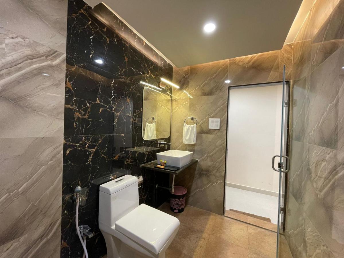 Hotel Santoor Varanasi Eksteriør billede