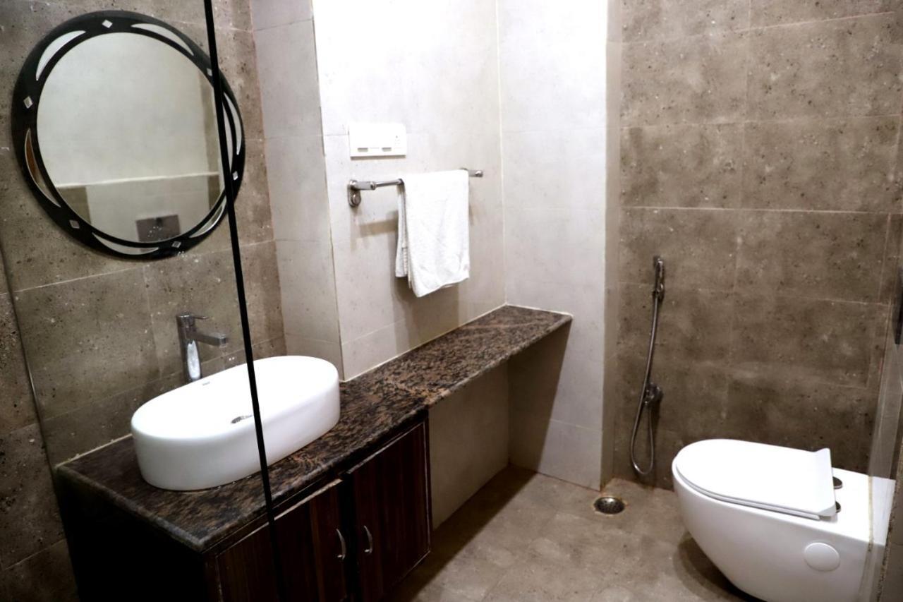 Hotel Santoor Varanasi Eksteriør billede