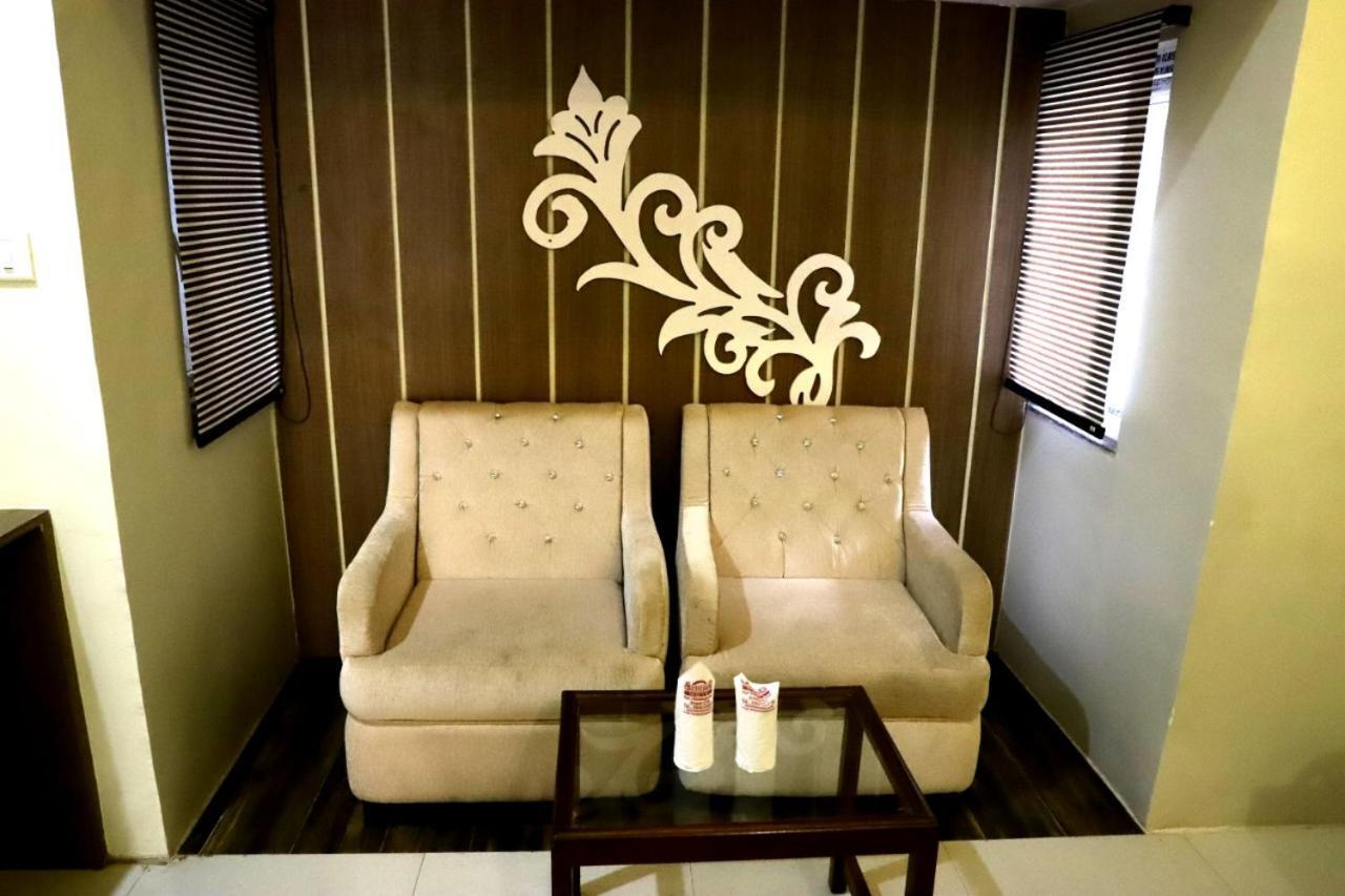 Hotel Santoor Varanasi Eksteriør billede